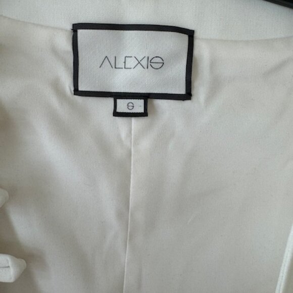 Alexie Sexy Tuxedo Top with Bell Sleeves - Picture 3 of 5